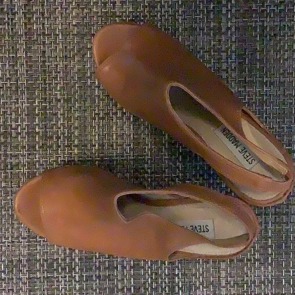 Wedge tan leather sling backs